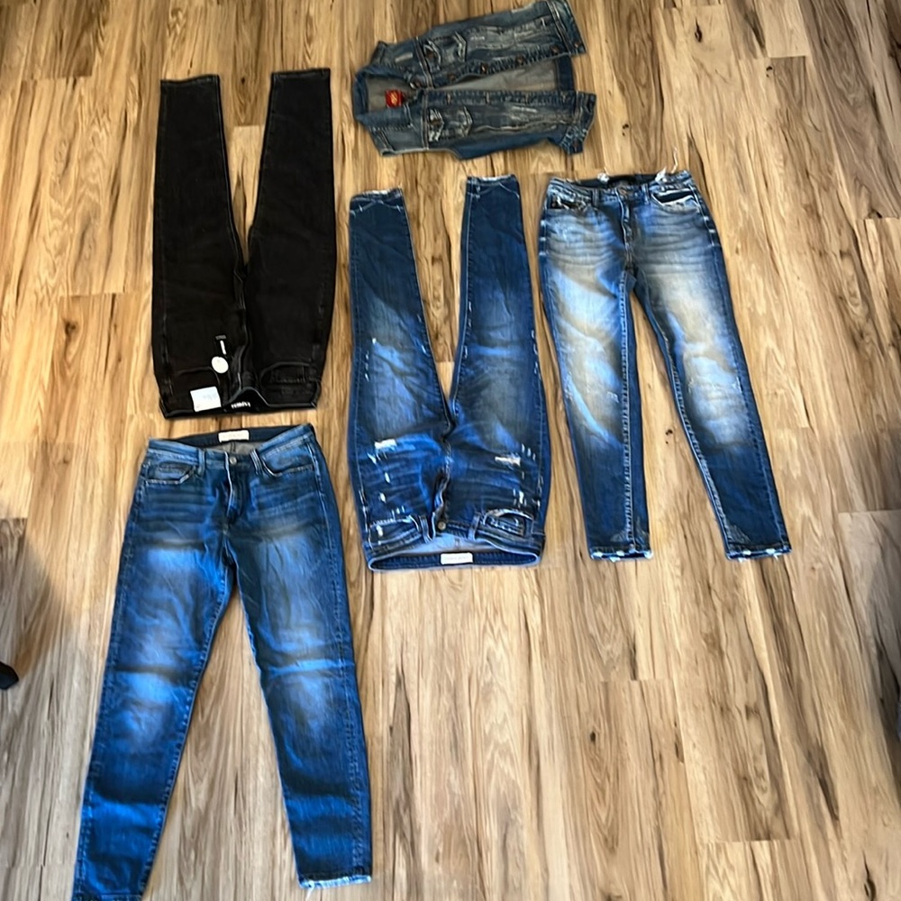Brand name Denim Bundle. Smoke free environment.